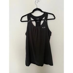 Oakley tank top size small